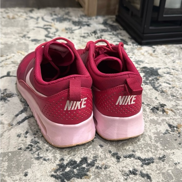 Nike Air Max Thea - Size 9 - Picture 4 of 5